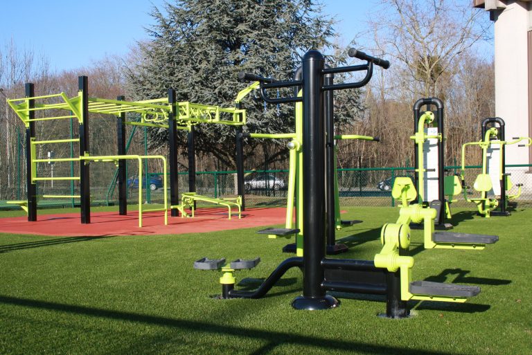 La Faculté d’Evry offre une vraie aire de fitness de plein air!