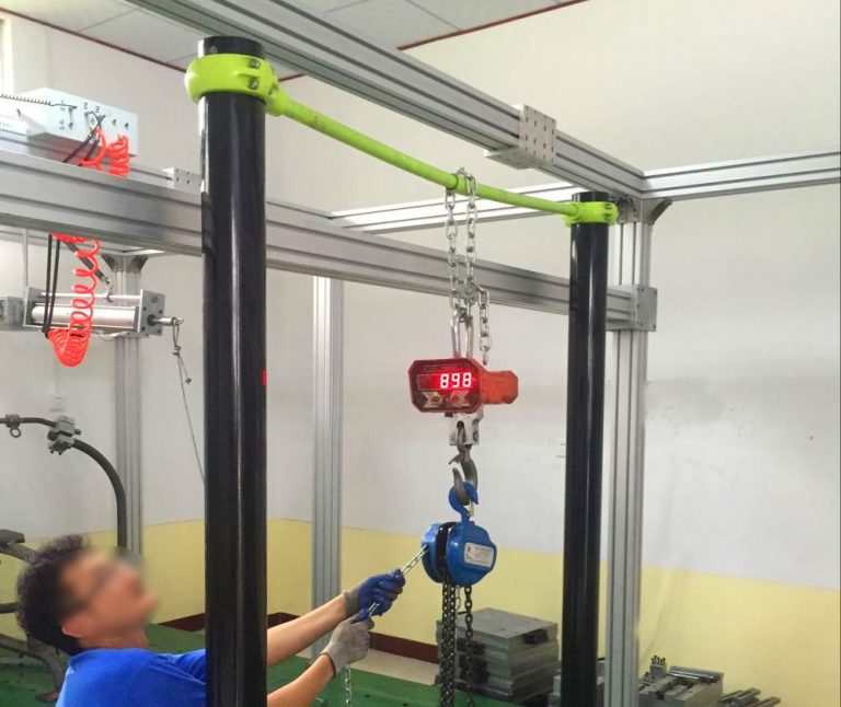 Des tests en laboratoire réguliers