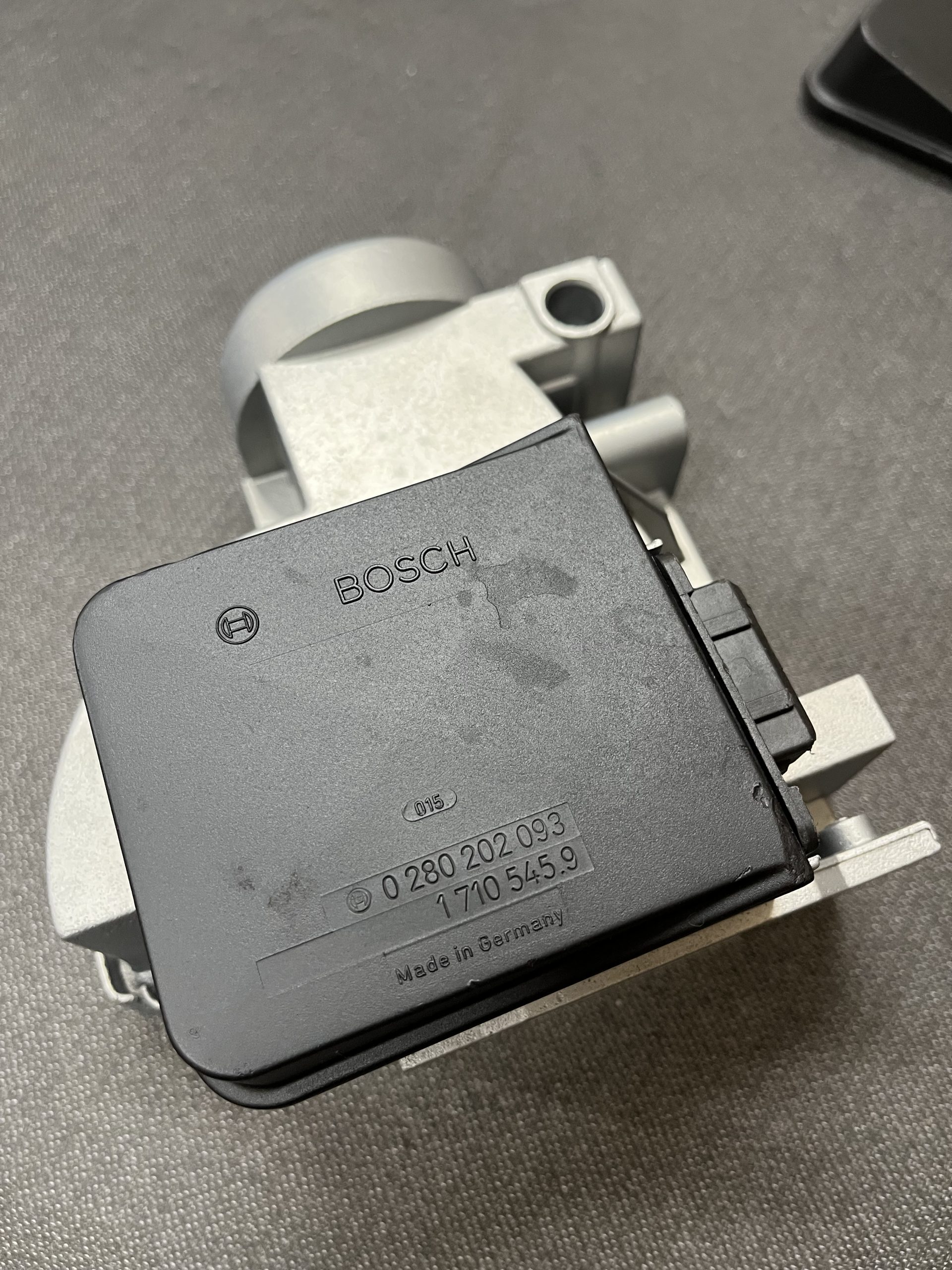 Débitmètre d'air BMW E30 E28 Bosch 0280202093 1710545.9